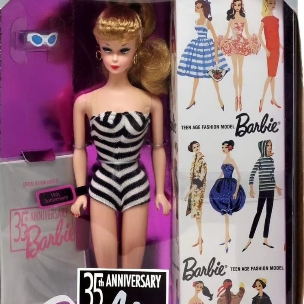 IN HAND!! NIB BARBIE x STANLEY 1959 Original 40oz Quencher - Picture 3 of 5